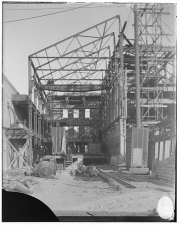 The construction of Los Angeles #3 Steam Plant
