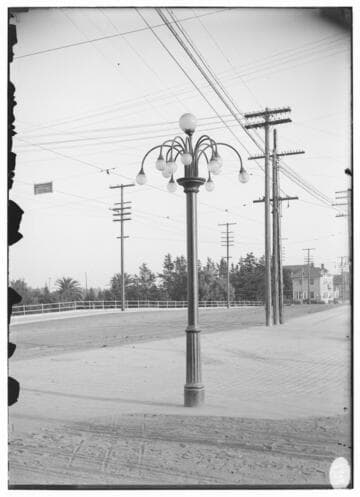 Street lighting post