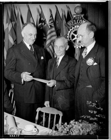 Edison Advertising Program - G. E. Thousand Dollar Check award