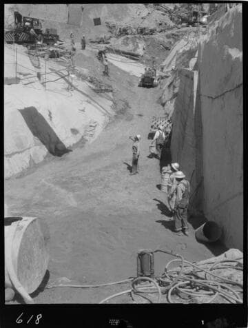 Big Creek - Mammoth Pool - Fill placement in bottom of cutoff trench