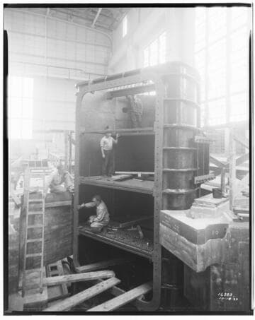Long Beach Steam Station, Plant #3 - Interior of Turbo Room