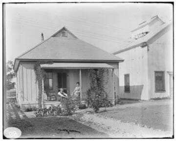 The operator's cottage at the Puente Substation