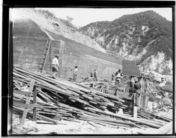 A construction crew working on the construction of Santa Ana River #1 Hydro Plant