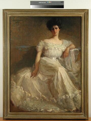 Mrs. Leslie Thayer Green (Mrs. Howard Huntington)