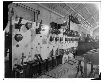 Los Angeles Substation #10 - Interior