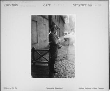 P1.2 - Portraits, misc. - E. R. Davis