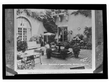 Interior patio of the residence of Harold Lloyd, Beverly Hills, Cal