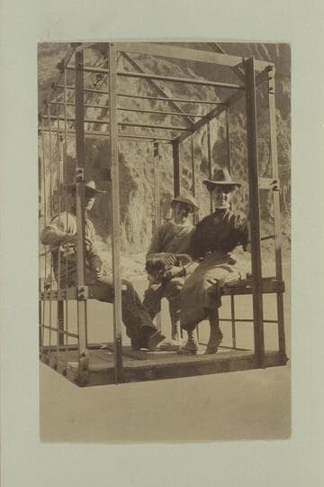 The cage of Rust's Cable above Bright Angel Creek