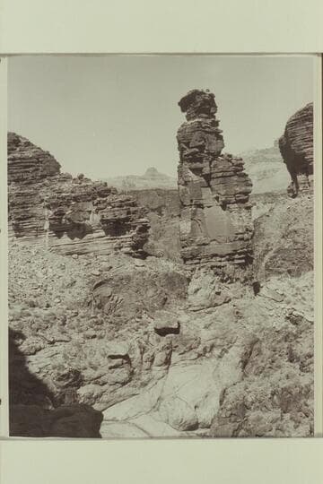 Downstream to the monument in Monument Canyon