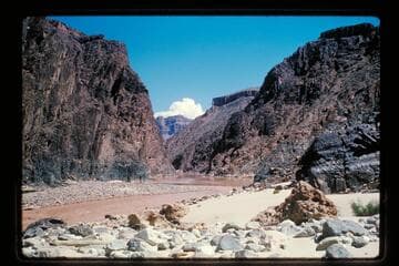 Up from mouth of Travertine Creek; Mile 229.4