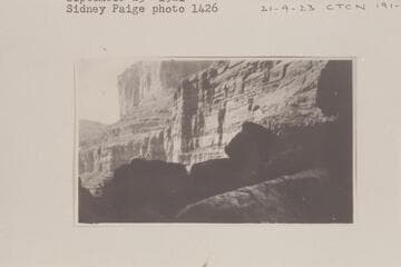 High boulders in Clearwater Canyon