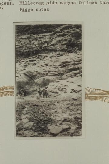 "Pitting" and holes in sandstone in Mille Crag Bend