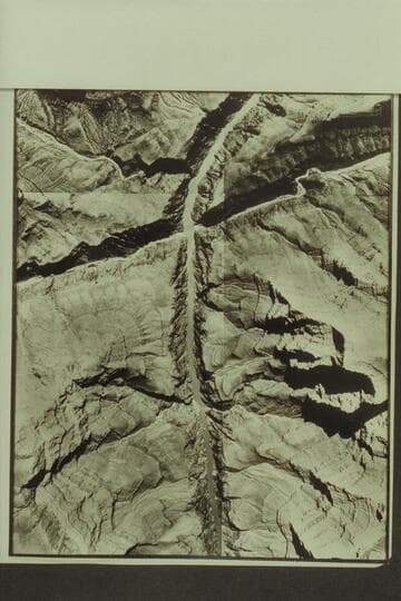 The cross canyons at Separation Rapid