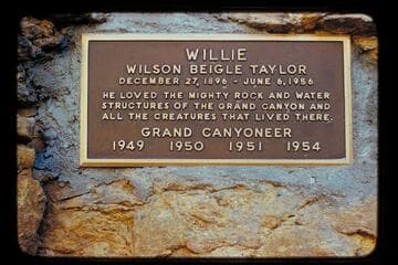 Willie plaque