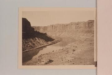 Downriver from the Saddle into the lower loop of Bowknot Bend.  Easton, Leeds, Wheeler cruise on the "Paddy Ross."