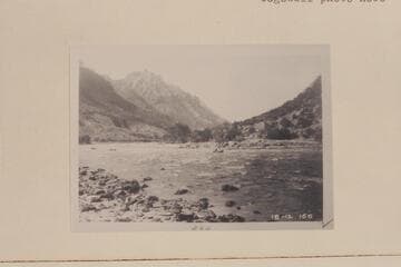 Fourth rapid in Split Mountain at Mile 205.7