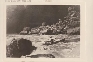 Galloway running the rapid at Mile 233.2 in the Canyon of Lodore