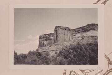 Downriver walls of Hell Roarin Canyon