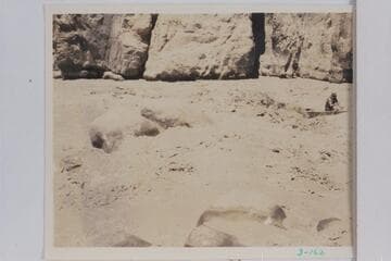 Frank Swain in Monument Creek Rapid.  Bright Angel gauge:  2,070 cfs.  This photo preceded Eddy 3-161