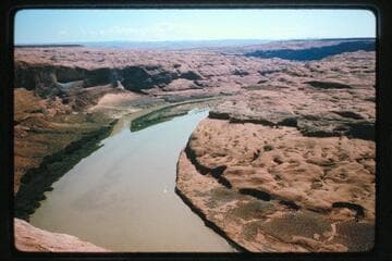 Lake Powell flooding Iron Rock Island from Mile 109.75