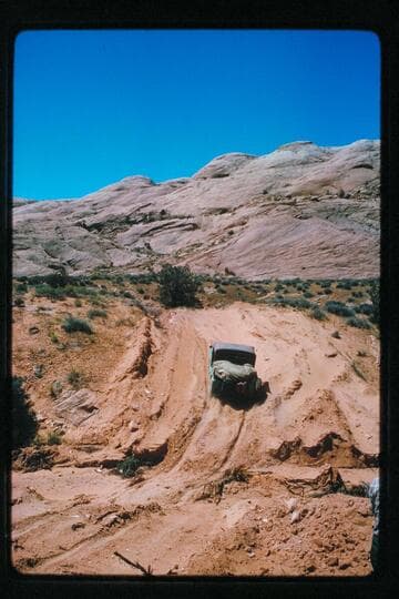 Jeep road toward south end of Waterpocket Fold