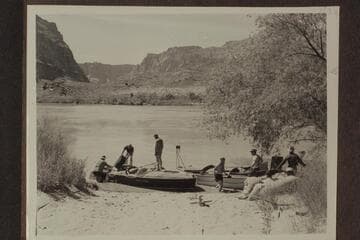 Preparing for departure from Lees Ferry
