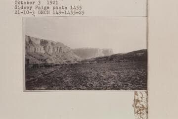 Mosque-like forms in upper Wingate (member) sandstone, up river from Loper's place