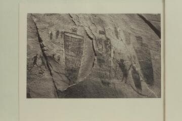 Paintings in Horseshoe Canyon northeast of Hanksbille