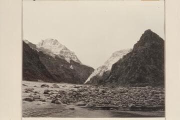 Damsite above Diamond Creek looking upriver