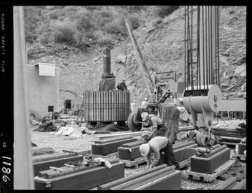 Big Creek - Mammoth Pool - Powerhouse cleaning pole pieces