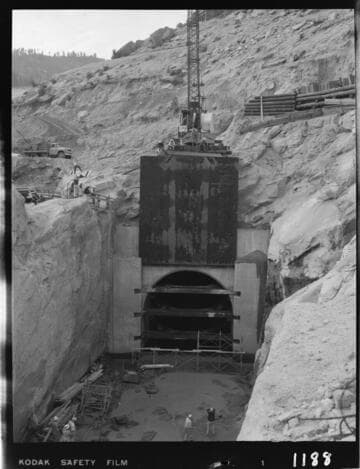 Big Creek - Mammoth Pool - Closure of bulkhead gate