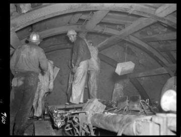 Big Creek - Mammoth Pool - Placing Tunnel sets at Shakeflat - downstream heading