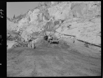 Big Creek - Mammoth Pool - Second DW-20 in cutoff filling in entrance ramp