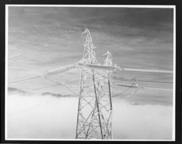 Ice loading on Midway-Vincent 500kV transmission line