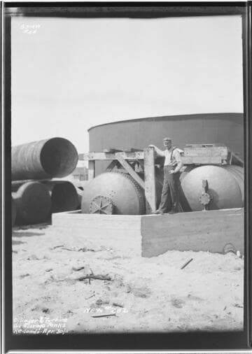 Redondo cylinder and turbine oil storage tanks
