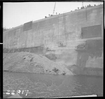 Big Creek, Huntington Lake Dams - Dam 1 Upstream face