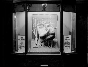 Lobby Windows: "Design It"