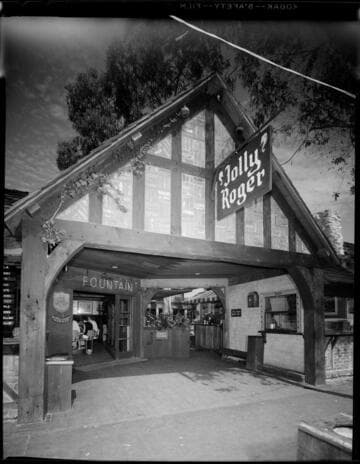 Jolly Roger Restaurant