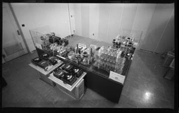 Miniature power system