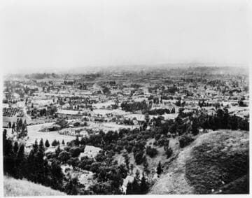 Lincoln Heights from hills to North, 1910
