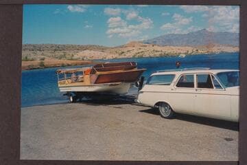 Deck boat on trailer at Temple Bar Wash