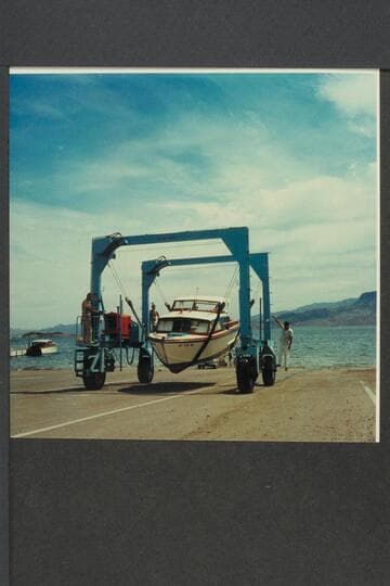 Mobile crane at Boulder City Marina
