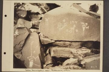 Indian hieroglyphics near Green River, Utah