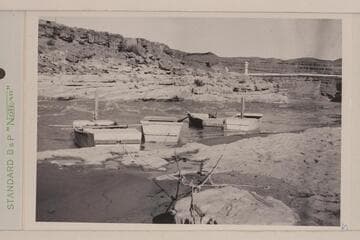 Frost boats at Mexican Hat