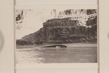 During cruise of 1966, Sep., from Potash to the foot of Narrow Canyon. The note on the back reads, "About Mile 187-186.5 to 186.3. Falling bank due to receding lake." It is probably 186.1 right bank
