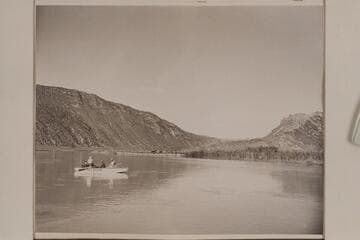 Floating into Flaming Gorge, Green River. Nevills in the "WEN" in the foreground