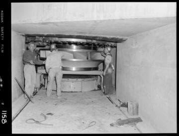 Big Creek - Mammoth Pool - Installing Unit #1 runner